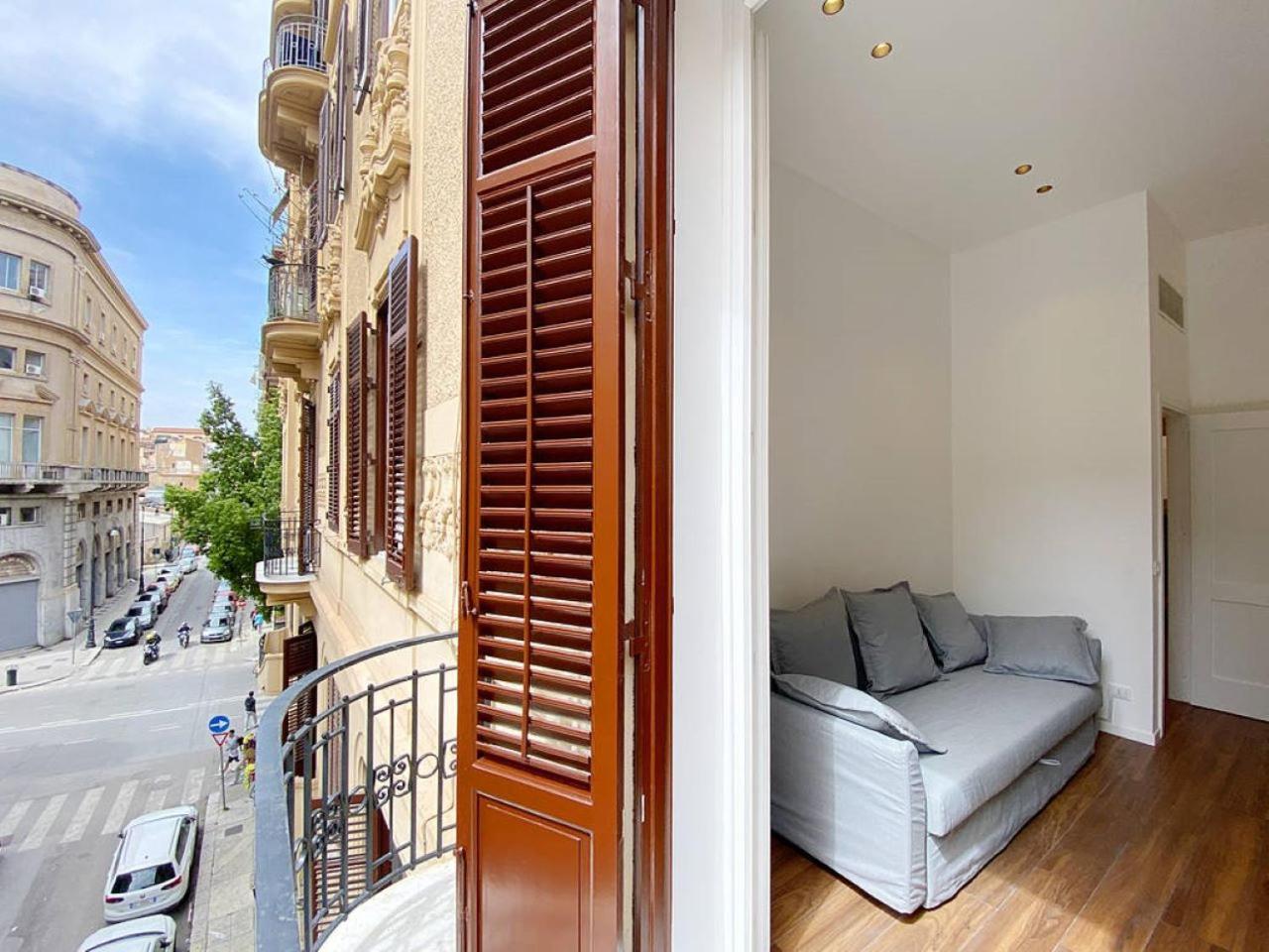 Solemar Sicilia - Palazzo Pirrotta Apartment Palermo Exterior photo